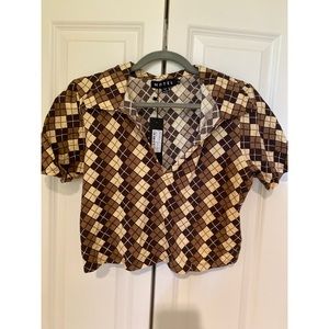 Motel rocks cropped collared brown argyle tee